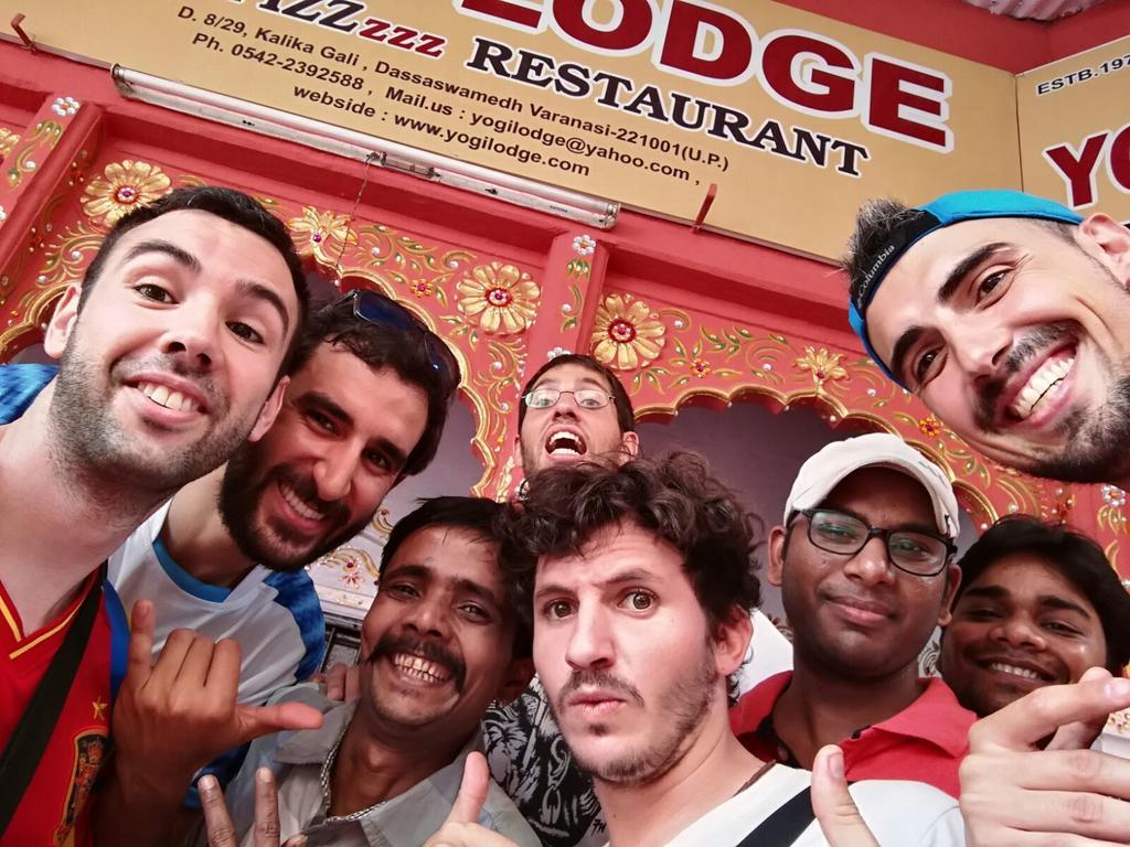 Yogi Lodge 바라나시 외부 사진